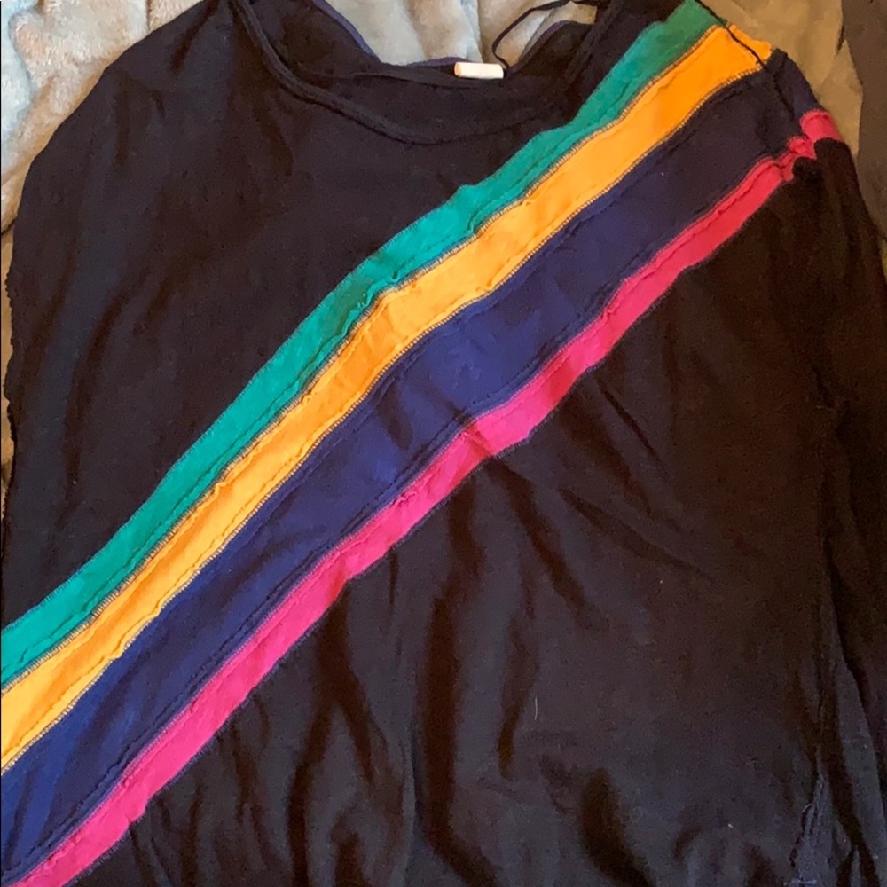 Tops Bundle - Picture 3 of 5
